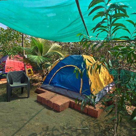 Sea Touch Beach Resort Harihareshwar Eksteriør bilde