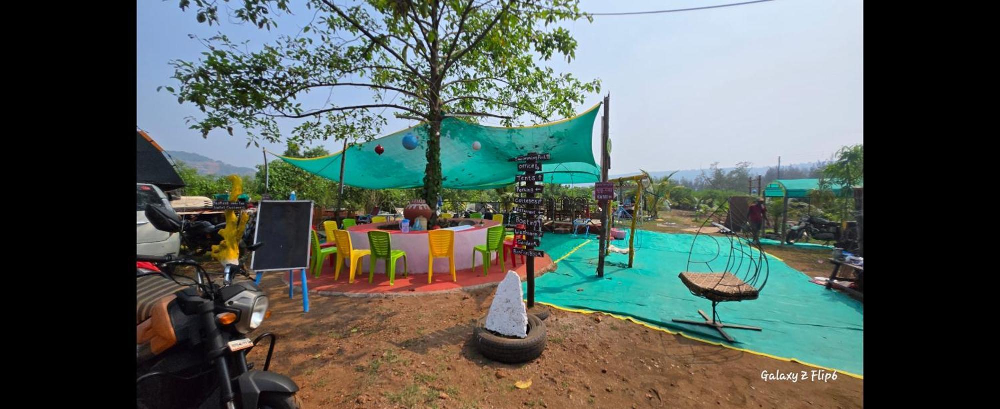 Sea Touch Beach Resort Harihareshwar Eksteriør bilde