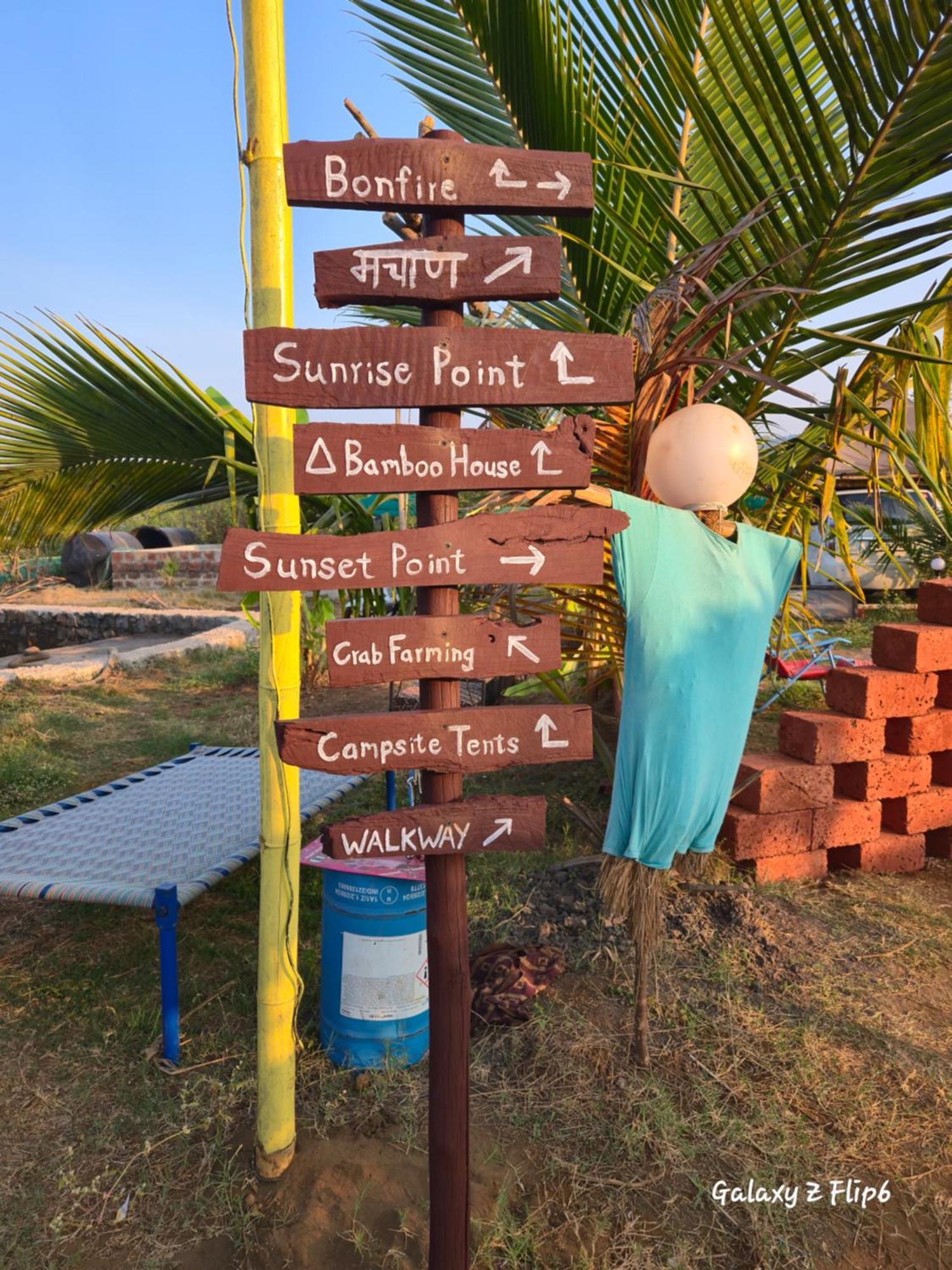 Sea Touch Beach Resort Harihareshwar Eksteriør bilde