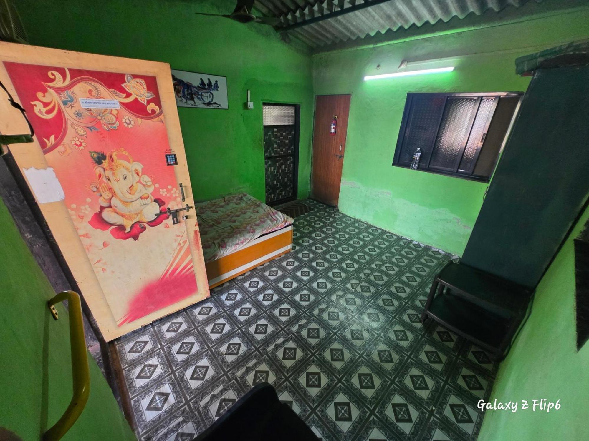 Sea Touch Beach Resort Harihareshwar Eksteriør bilde